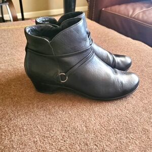 Abeo Black Leather Boots